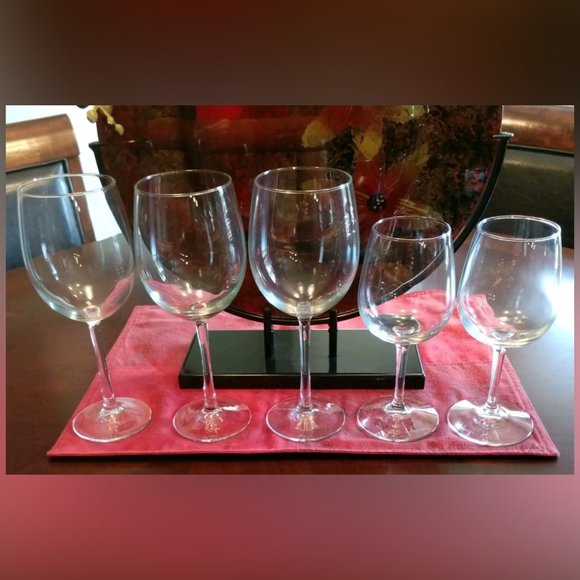 Unbranded Other - Set of Five Clear Wine Glasses-Two Sizes!!